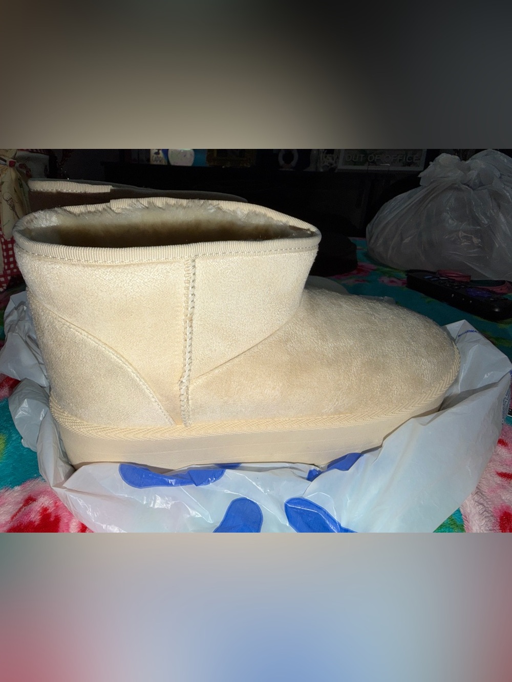 8.5 Classic Cozy Shearling Boots in cream